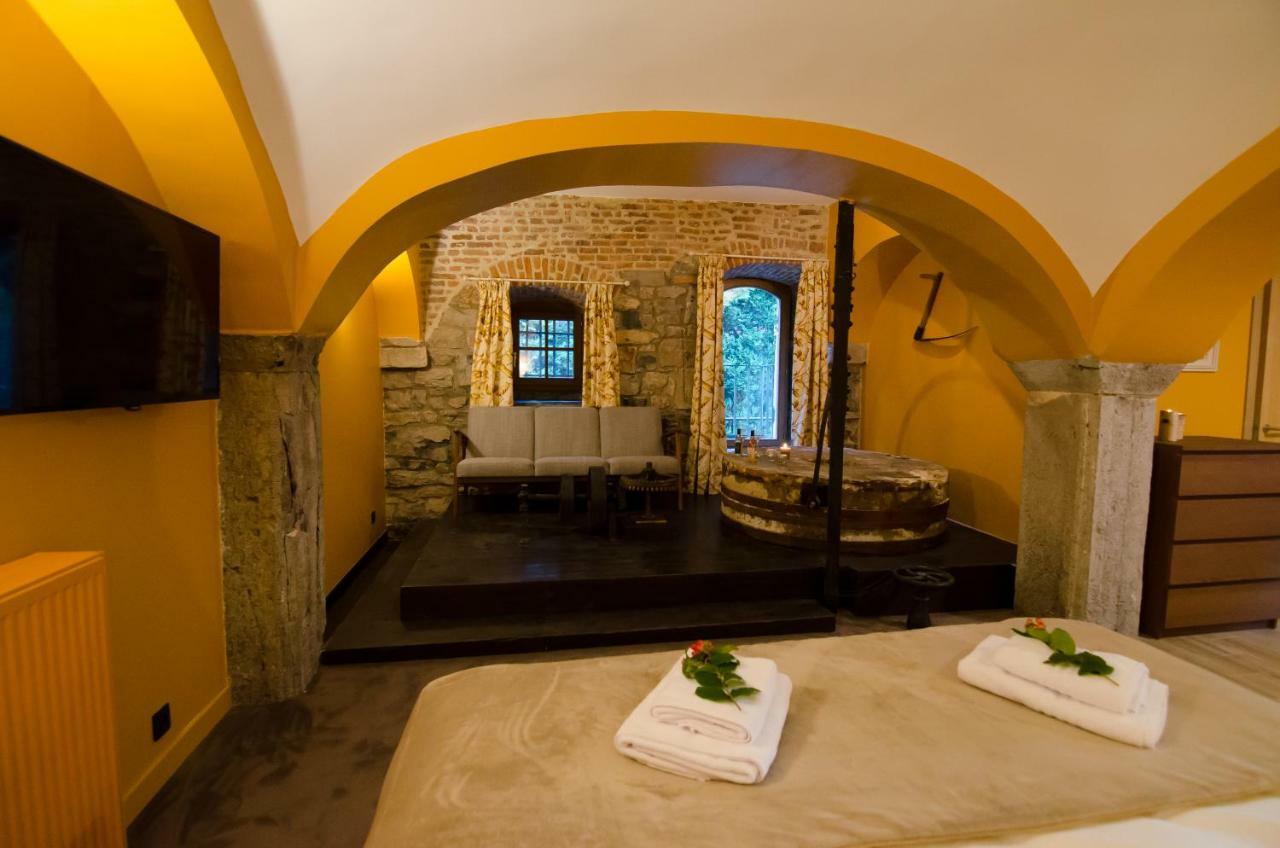 מרדסו River Lodge Hotel Insolite מראה חיצוני תמונה